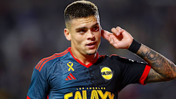 Vancouver Whitecaps FC v Los Angeles Galaxy