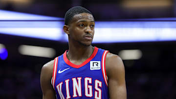 Nov 18, 2024; Sacramento, California, USA; Sacramento Kings guard De'Aaron Fox (5) looks on during the third quarter against the Atlanta Hawks at Golden 1 Center. Mandatory Credit: Sergio Estrada-Imagn Images