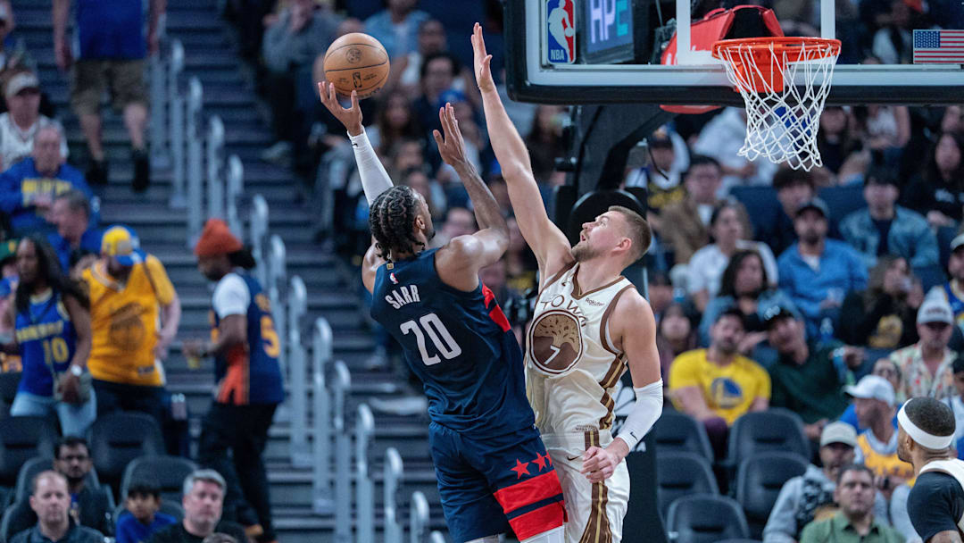 Kristaps Porzingis quiere renovar con los Warriors 