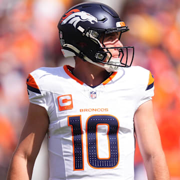 Sep 15, 2024; Denver, Colorado, USA; Denver Broncos quarterback Bo Nix (10) during the first quarter against the Pittsburgh Steelers at Empower Field at Mile High. 