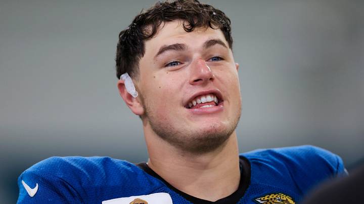 Jacksonville Jaguars tight end Nate Boerkircher (87) talks after a joint Buccaneers‑Jaguars NFL practice at the Miller Electric Center on Tuesday, Aug. 25, 2026, in Jacksonville, Fla.