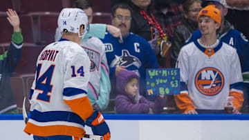 Nov 14, 2024; Vancouver, British Columbia, CAN; New York Islanders forward Bo Horvat (14) looks at the fans during warm up prior to a game against the Vancouver Canucks at Rogers Arena. Mandatory Credit: Bob Frid-Imagn Images