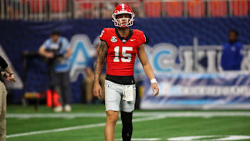 Georgia Bulldogs quarterback Carson Beck (15)