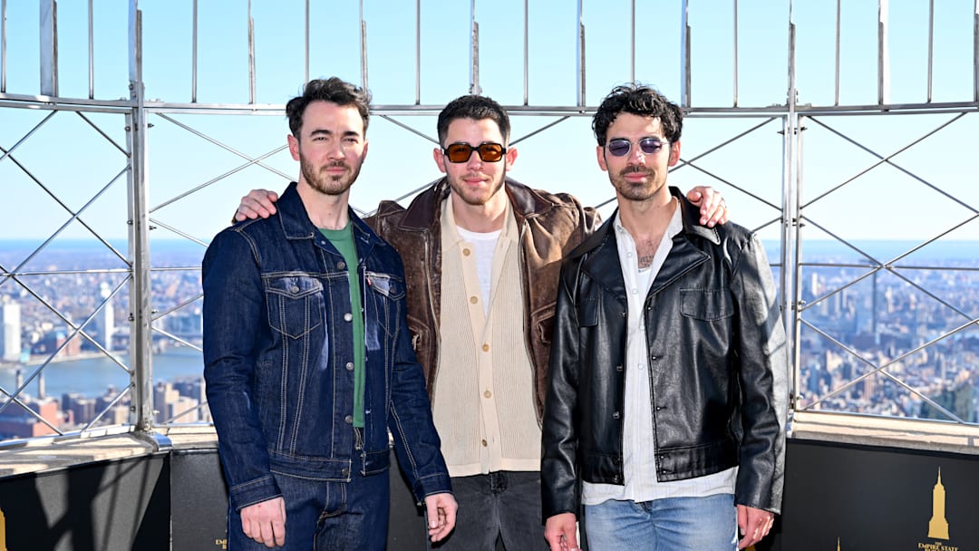 Jonas Brothers Light the Empire State Building