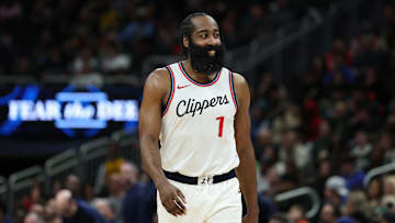 Los Angeles Clippers v Milwaukee Bucks