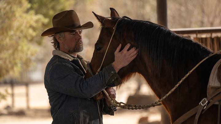 Ransom Canyon. Josh Duhamel as Staten in Episode #101 of Ransom Canyon. Cr. Anna Kooris/Netflix © 2025