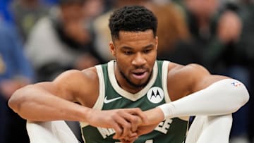 Detroit Pistons v Milwaukee Bucks