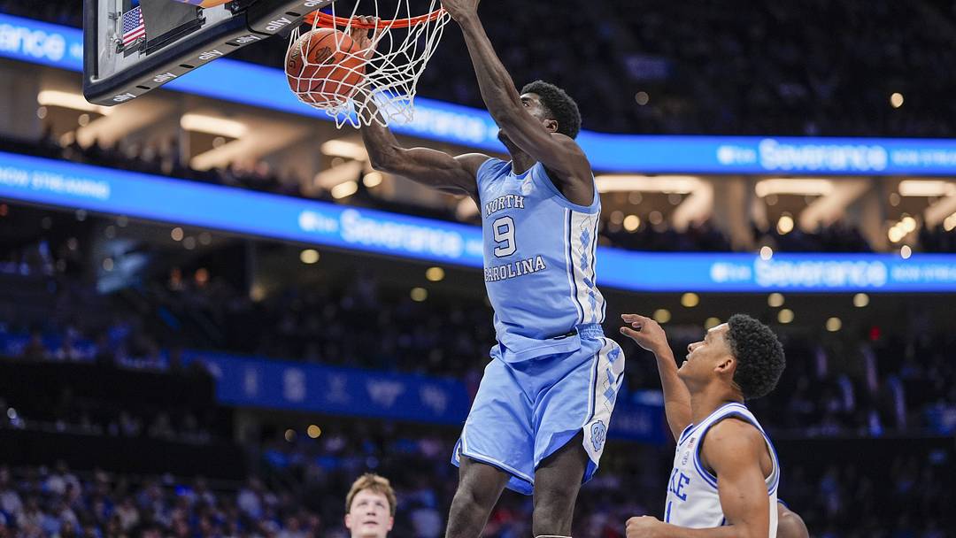 UNC basketball forward Drake Powell UNC basketball forward Drake Powell