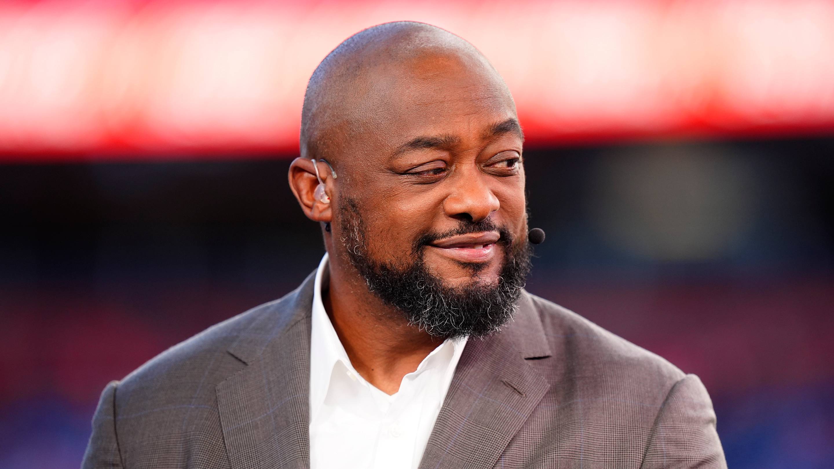 Mike Tomlin Embraces Analyst Role, Remains Steelers Devotee