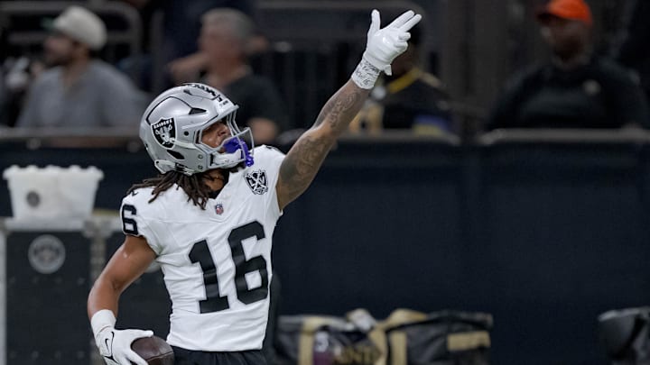 The Raiders need pass catchers, plain and simple. 