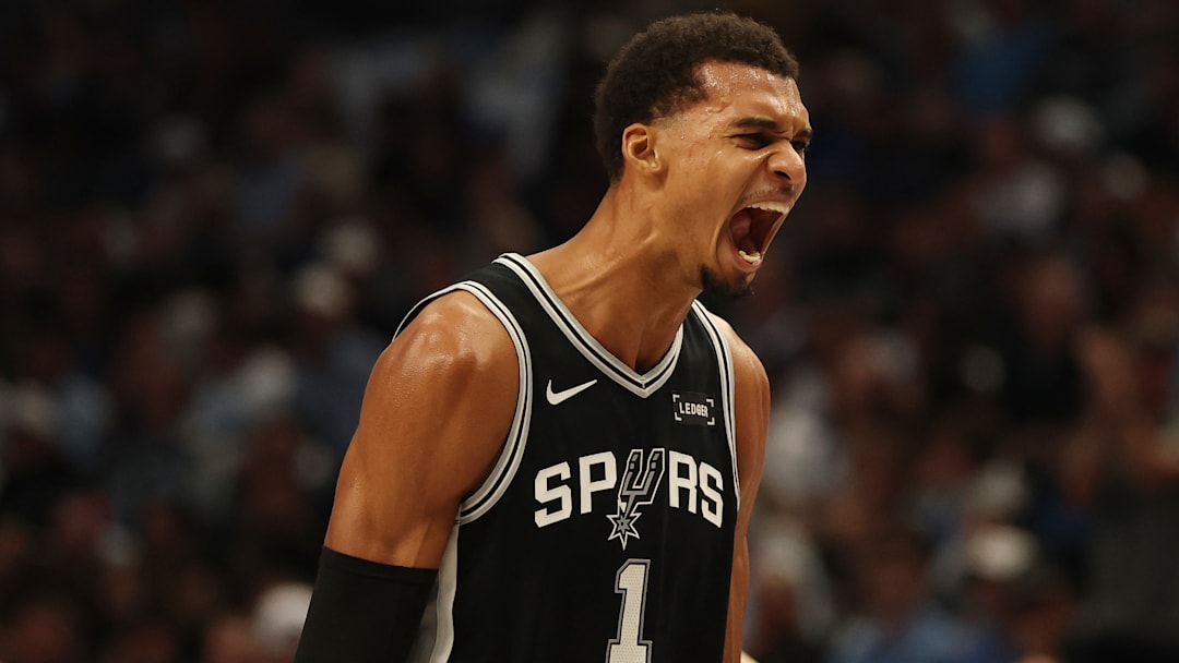 San Antonio Spurs v Dallas Mavericks