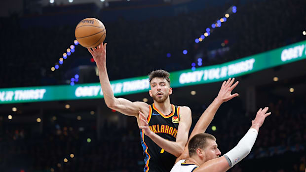 Oklahoma City Thunder striker Chet Holmgren (7). 