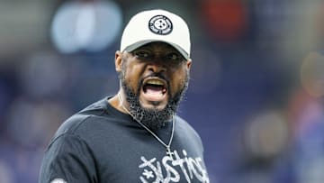 Pittsburgh Steelers v Indianapolis Colts