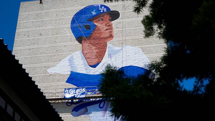 The Top 10 Sales from The Joy of Baseball  (featured). Photo by ON SI Collectibles