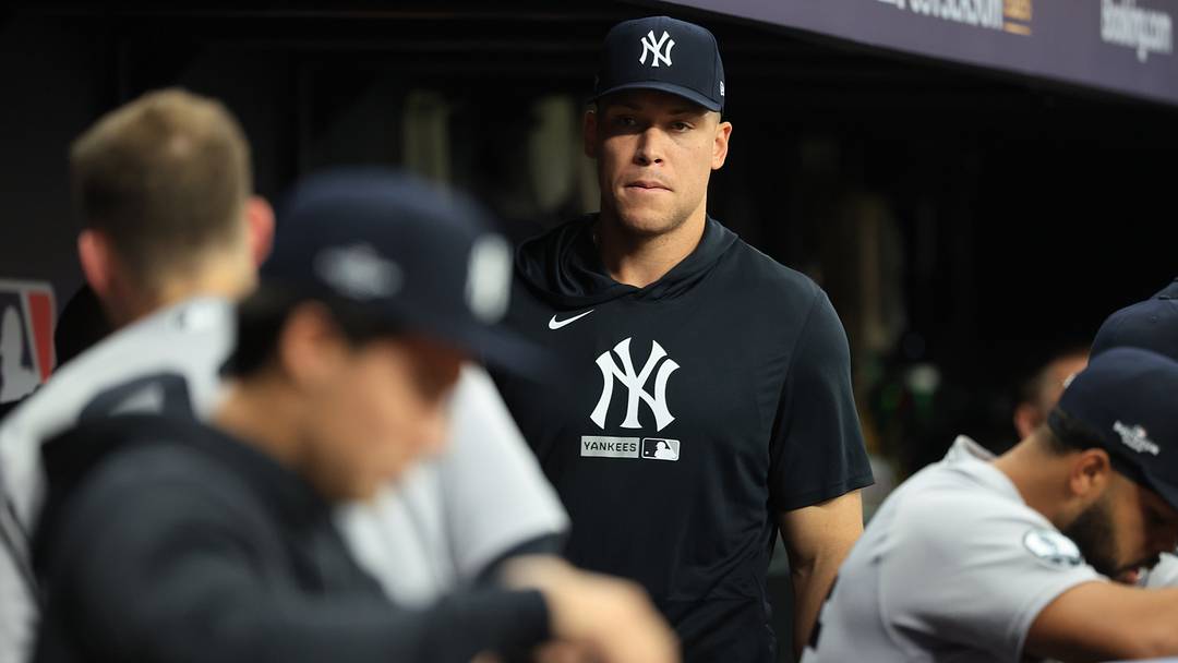 New York Yankees outfielder Aaron Judge is still waiting to make his 2026 postseason debut as he deals with a calf injury. New York Yankees outfielder Aaron Judge is still waiting to make his 2026 postseason debut as he deals with a calf injury.