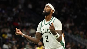 Los Angeles Lakers v Milwaukee Bucks