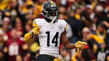 Pittsburgh Steelers v Washington Commanders