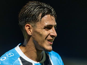 Pavon pode deixar a Arena em breve
