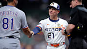 Houston Astros manager Joe Espada (19) shakes hands with Texas Rangers bench coach Luis Urueta (81) prior to the game at Daikin Park. 