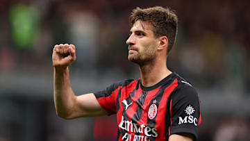 Milan terá novo uniforme para jogos como visitante em 2025/26