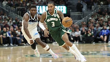 Minnesota Timberwolves v Milwaukee Bucks