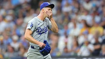 Los Angeles Dodgers v Milwaukee Brewers