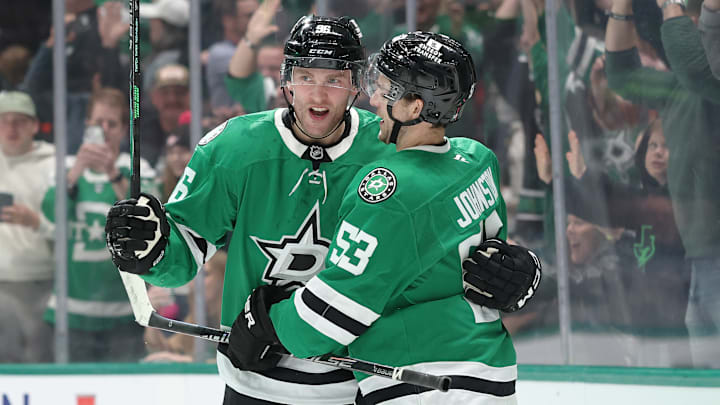 Chicago Blackhawks v Dallas Stars