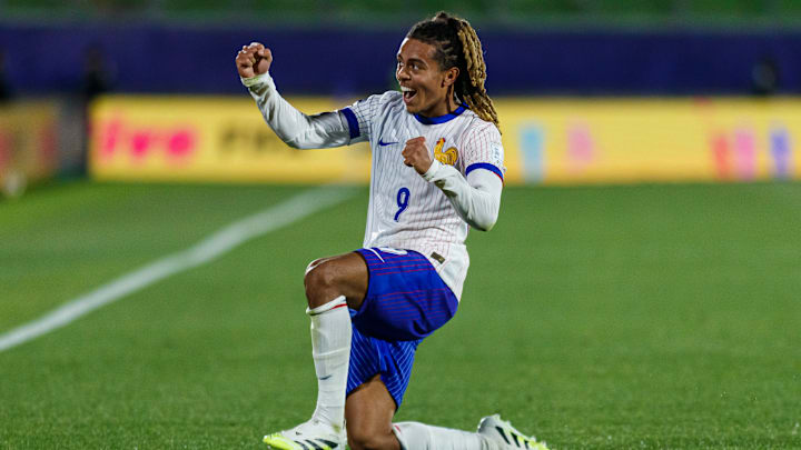 Saimon Bouabre et l'équipe de France se sont imposés contre la Norvège en quarts de finale Saimon Bouabre et l'équipe de France se sont imposés contre la Norvège en quarts de finale