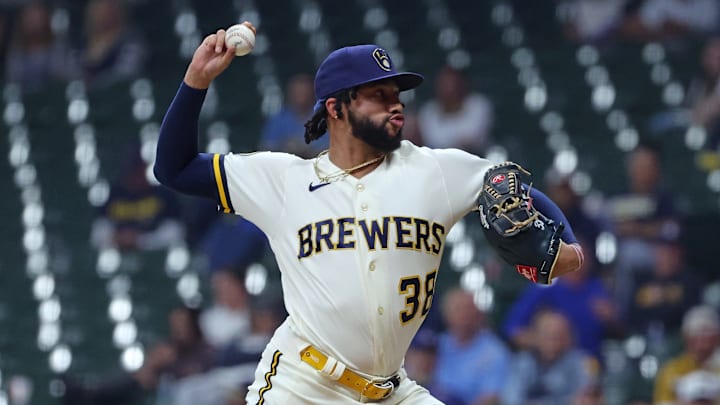 Miami Marlins v Milwaukee Brewers