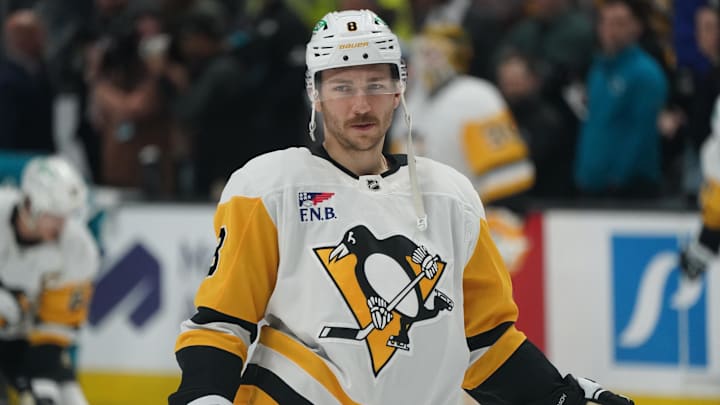 Jan 27, 2025; San Jose, California, USA; Pittsburgh Penguins left winger Michael Bunting (8) warms up before the game against the San Jose Sharks at SAP Center at San Jose. Jan 27, 2025; San Jose, California, USA; Pittsburgh Penguins left winger Michael Bunting (8) warms up before the game against the San Jose Sharks at SAP Center at San Jose.