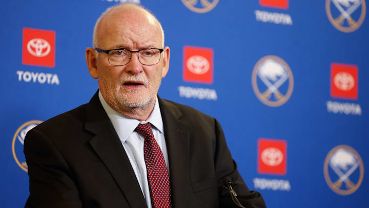 Buffalo Sabres head coach Lindy Ruff