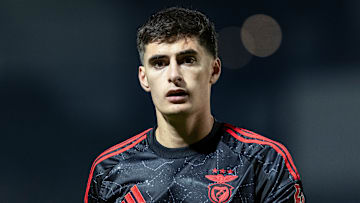 AVS v Sport Lisboa e Benfica - Liga Portugal Betclic