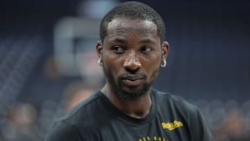 Golden State Warriors v Sacramento Kings