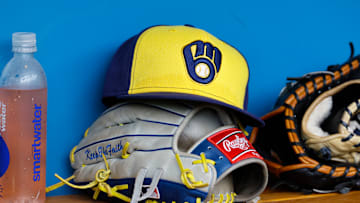 Milwaukee Brewers v Pittsburgh Pirates
