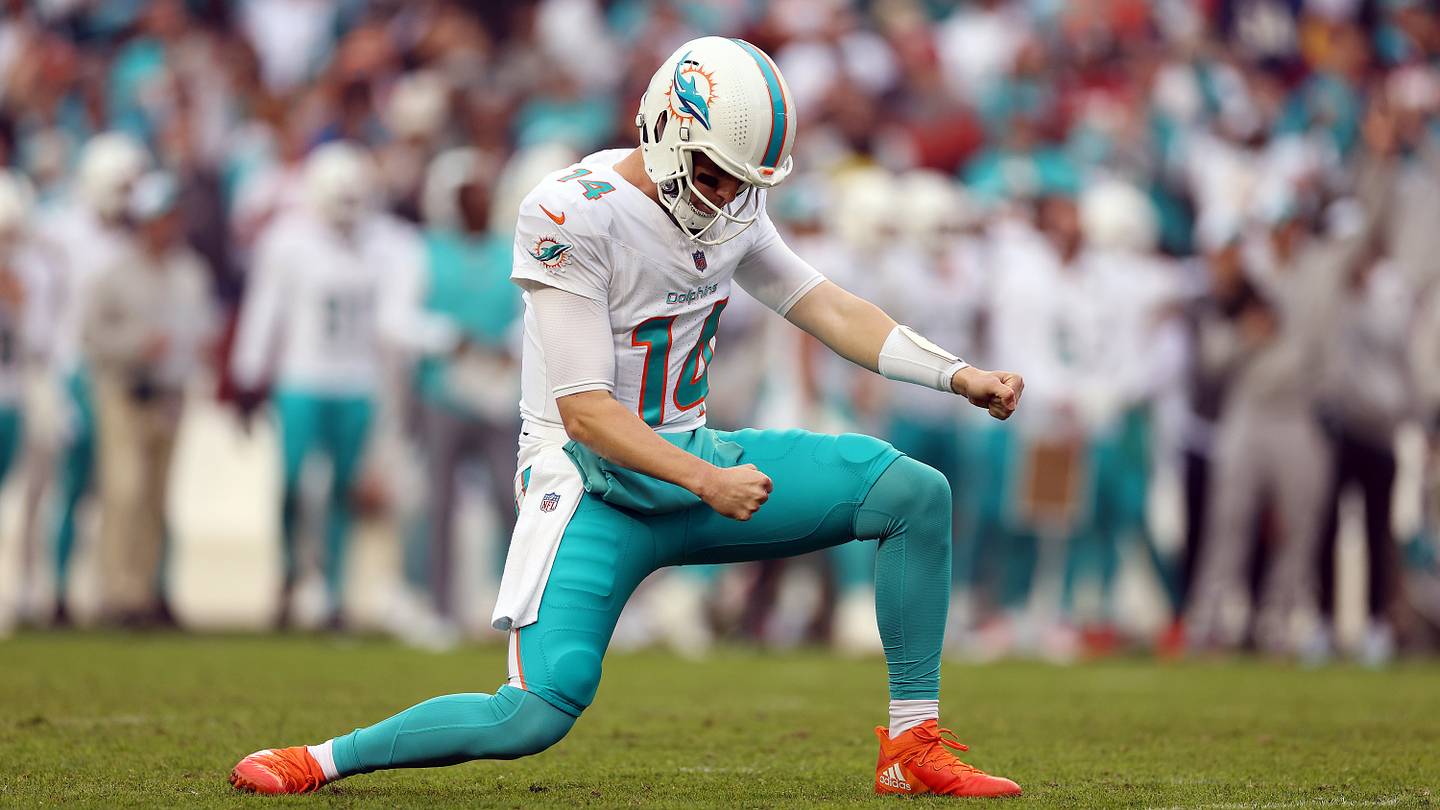 Chris Grier still needs to make this QB move this offseason for the Dolphins - Vimarsana News