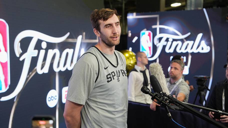 Luke Kornet