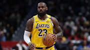 LeBron James no será cambiado por los Lakers 