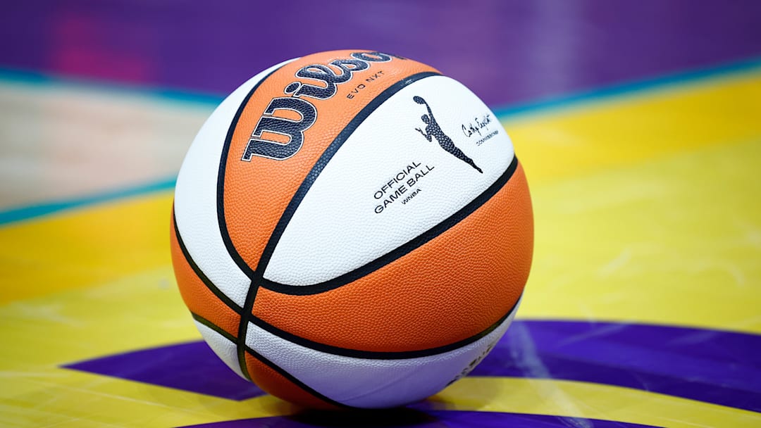 Phoenix Mercury v Los Angeles Sparks