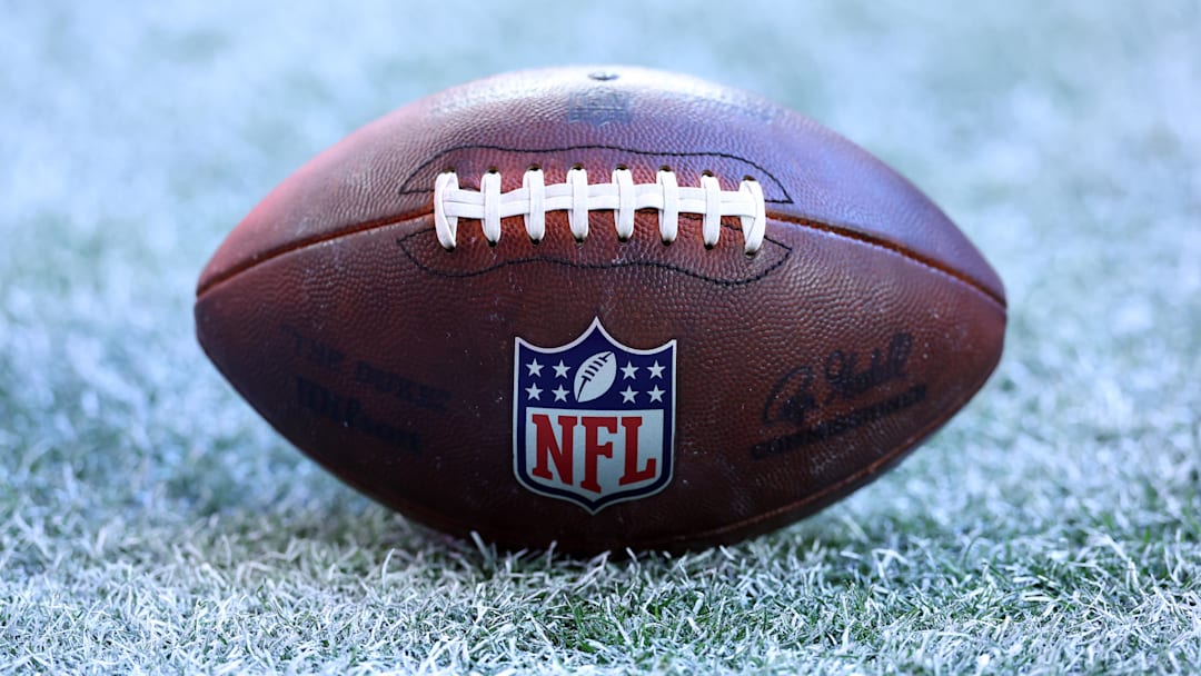 The NFL's final week will feature several big matchups.