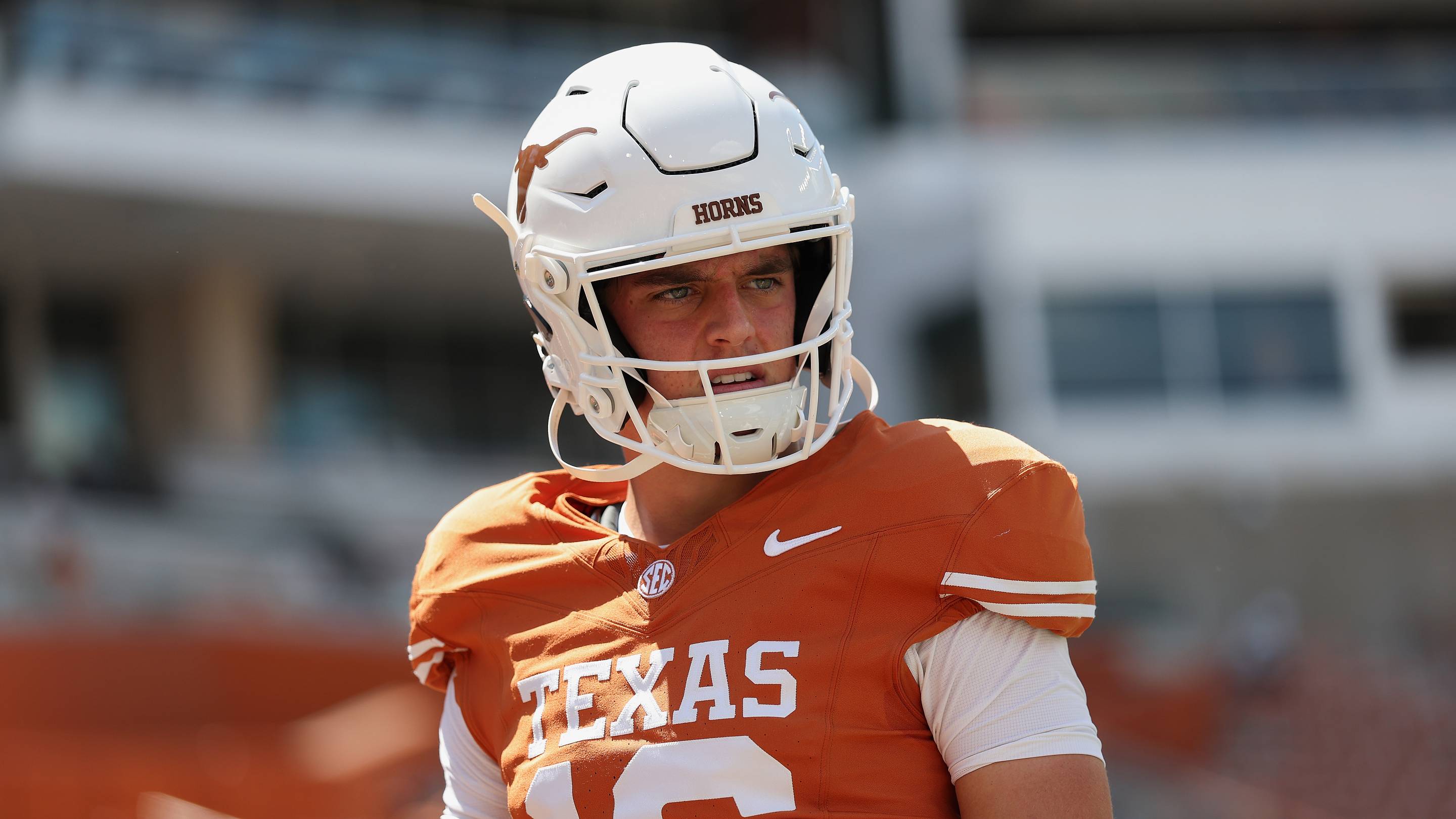 Must-watch college football games today: Heisman duels, CFP desperation and more