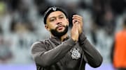 Com Depay, Corinthians praticamente se livrou do risco de queda