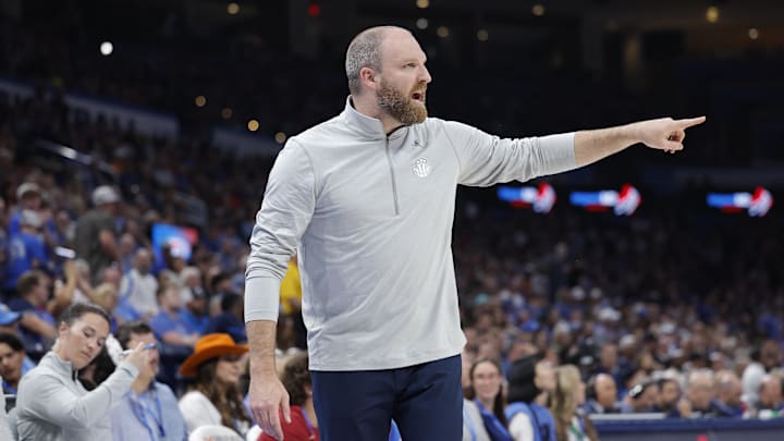 Memphis Grizzlies'te yaprak dökümü! Başantrenör ile vedalaşıldı