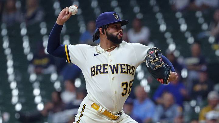 Miami Marlins v Milwaukee Brewers