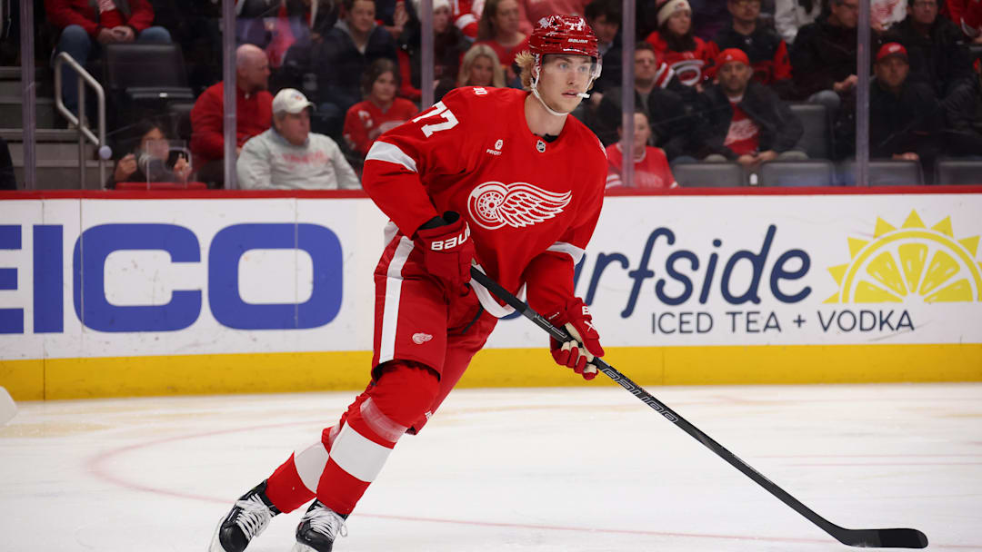 Carolina Hurricanes v Detroit Red Wings Carolina Hurricanes v Detroit Red Wings