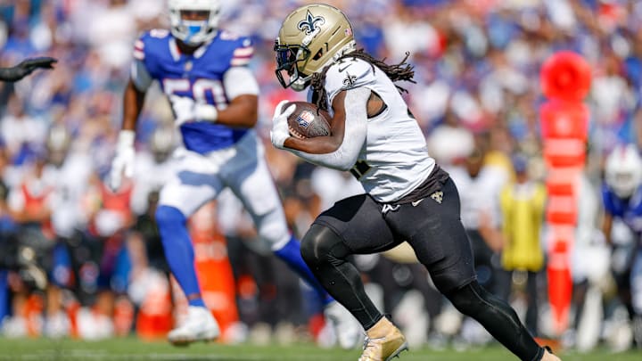 New Orleans Saints running back Alvin Kamara (41) runs the ball against the Buffalo Bills on Sep. 28, 2025.