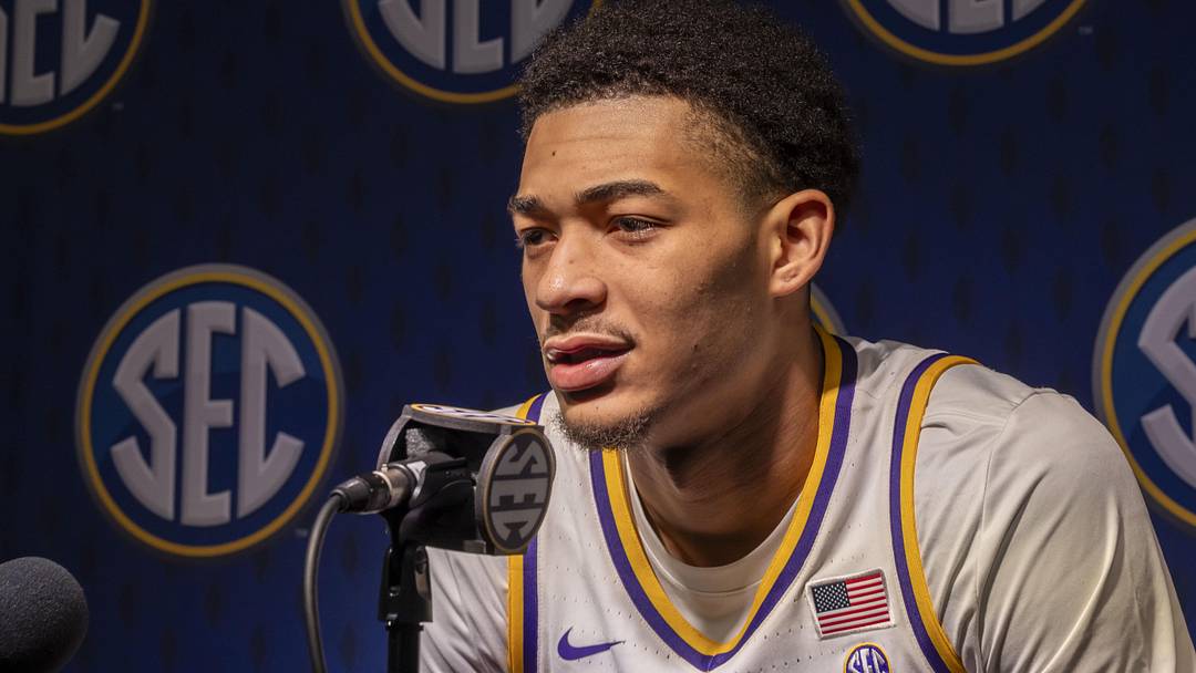 Oct 15, 2025; Birmingham, AL, USA; LSU Tigers forward Jalen Reed talks with the media during SEC Media Days at Grand Bohemian Hotel. Mandatory Credit: Vasha Hunt-Imagn Images Oct 15, 2025; Birmingham, AL, USA; LSU Tigers forward Jalen Reed talks with the media during SEC Media Days at Grand Bohemian Hotel. Mandatory Credit: Vasha Hunt-Imagn Images