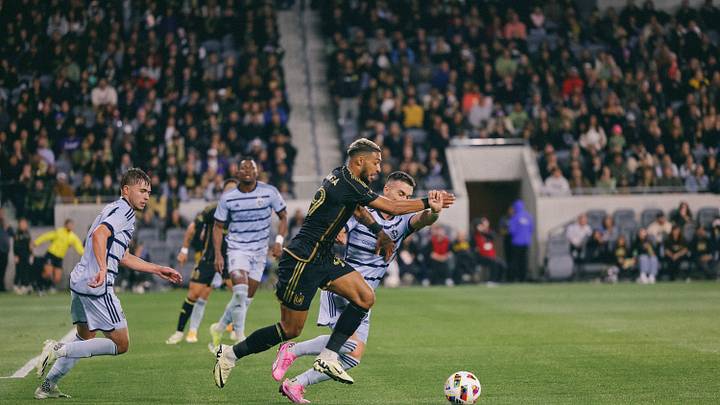 Sporting Kansas City v Los Angeles Football Club