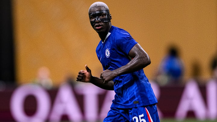 Moisés Caicedo tem 23 anos, chegou ao Chelsea em agosto de 2023 e em contrato até junho de 2031 Moisés Caicedo tem 23 anos, chegou ao Chelsea em agosto de 2023 e em contrato até junho de 2031