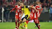 Nico Schlotterbeck war während des Spiel gegen den FC Bayern von Bayern-Angreifern umringt.