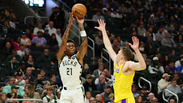 Los Angeles Lakers v Milwaukee Bucks